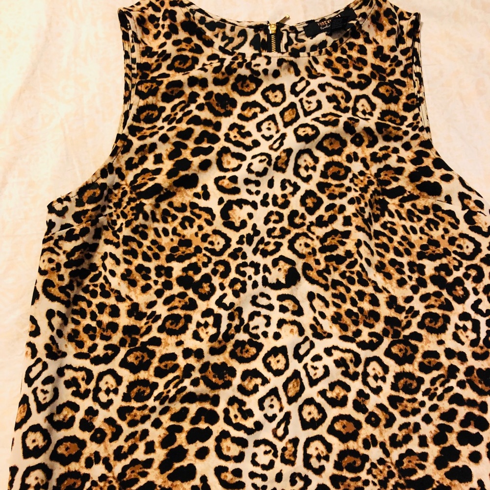 Sleeveless top